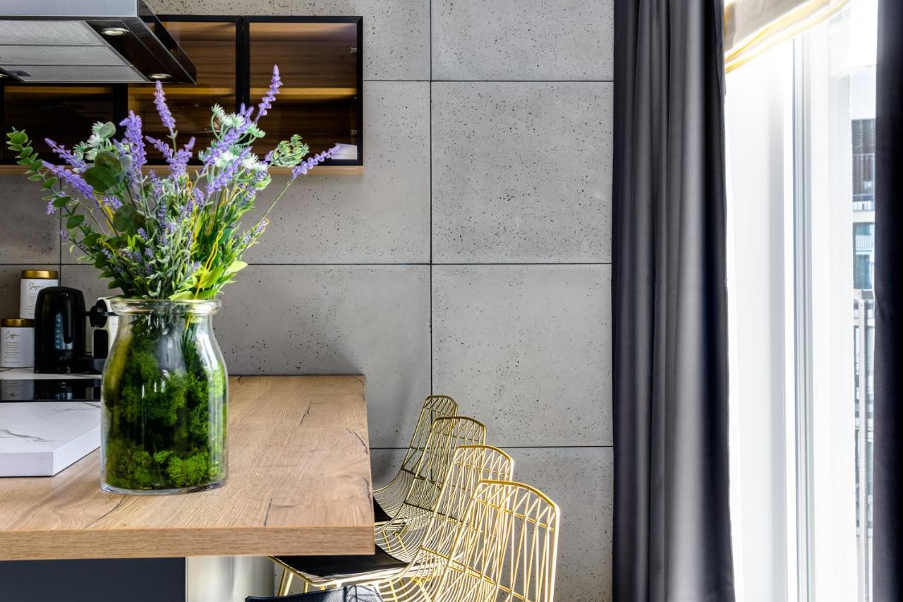 El Apartments - Lupus พอซนาน ภายนอก รูปภาพ